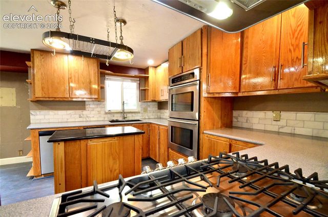 3004 Mission Street, Colorado Springs, CO 80909