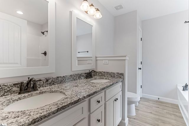 402 Bud Farmer Place, Inman, SC 29349