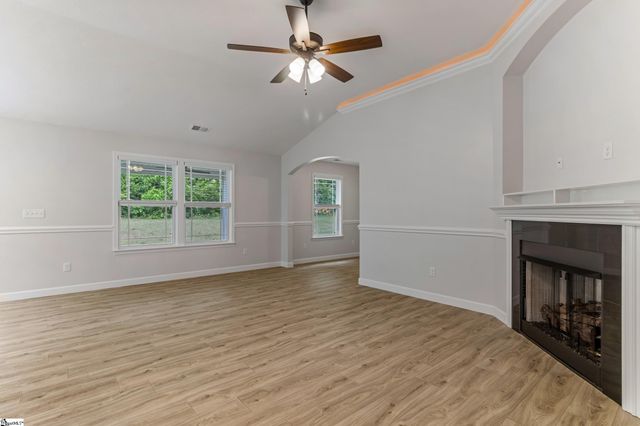 402 Bud Farmer Place, Inman, SC 29349