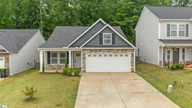 402 Bud Farmer Place, Inman, SC 29349
