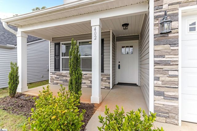 402 Bud Farmer Place, Inman, SC 29349