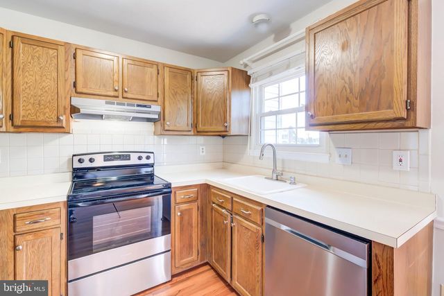 14536 CASTLEFORD CT, Centreville, VA 20121