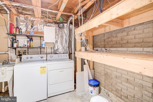 14536 CASTLEFORD CT, Centreville, VA 20121