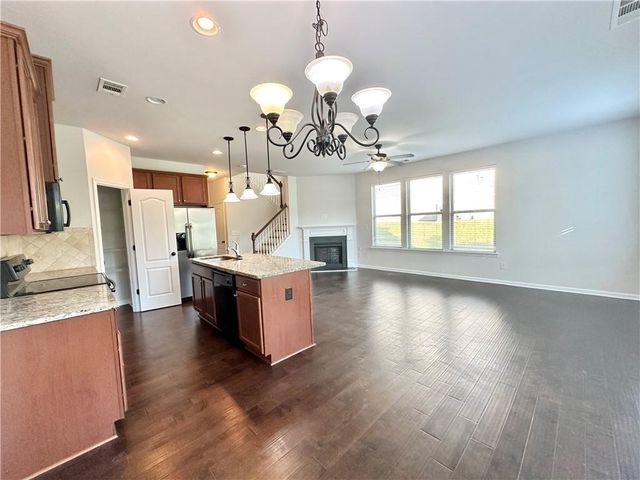 1933 Paxton Ridge Court, Lilburn, GA 30047