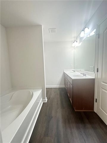 1933 Paxton Ridge Court, Lilburn, GA 30047
