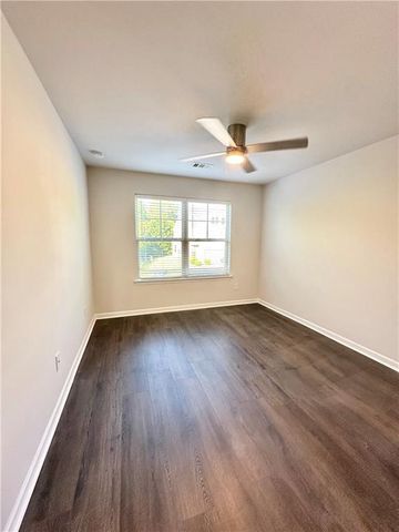 1933 Paxton Ridge Court, Lilburn, GA 30047