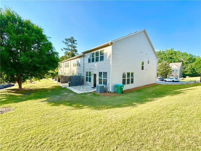 1933 Paxton Ridge Court, Lilburn, GA 30047