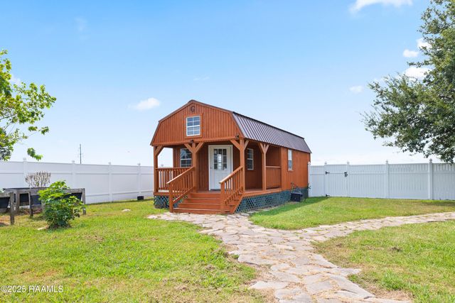 3306 Cedarwood Drive, New Iberia, LA 70560