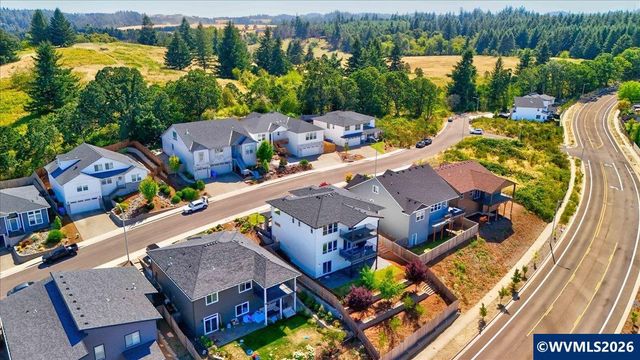 1171 Thunderbird Av S, Salem, OR 97306