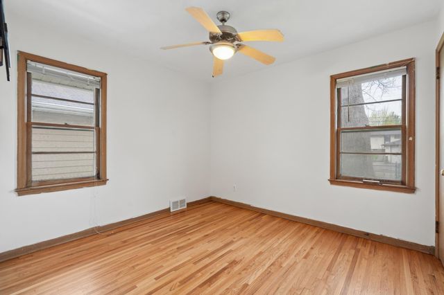 1814 Montana Avenue E, Saint Paul, MN 55119