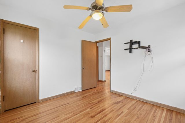 1814 Montana Avenue E, Saint Paul, MN 55119