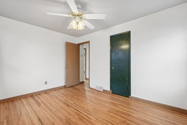 1814 Montana Avenue E, Saint Paul, MN 55119