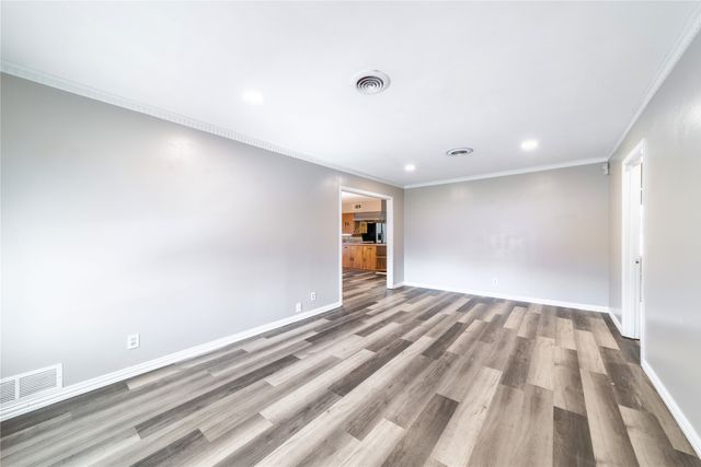 2605 San Medina Avenue, Dallas, TX 75228