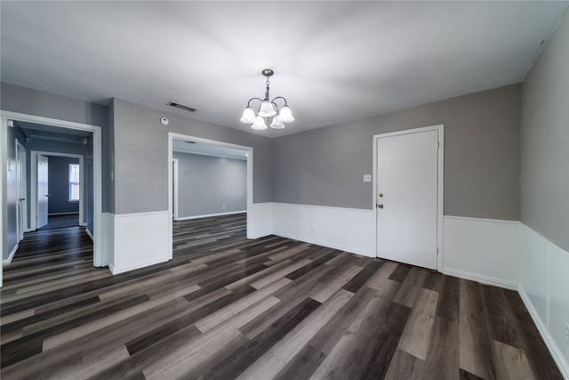 2605 San Medina Avenue, Dallas, TX 75228