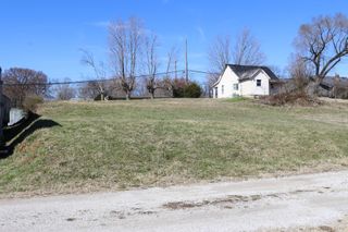 2013 S Main St, Columbia, TN 38401