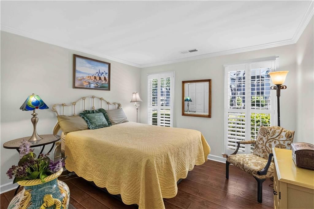 Image 27 of property listing at 3910 Ashford Lake Court NE 3910, Atlanta, GA 30319
