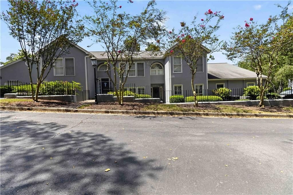 Image 51 of property listing at 3910 Ashford Lake Court NE 3910, Atlanta, GA 30319