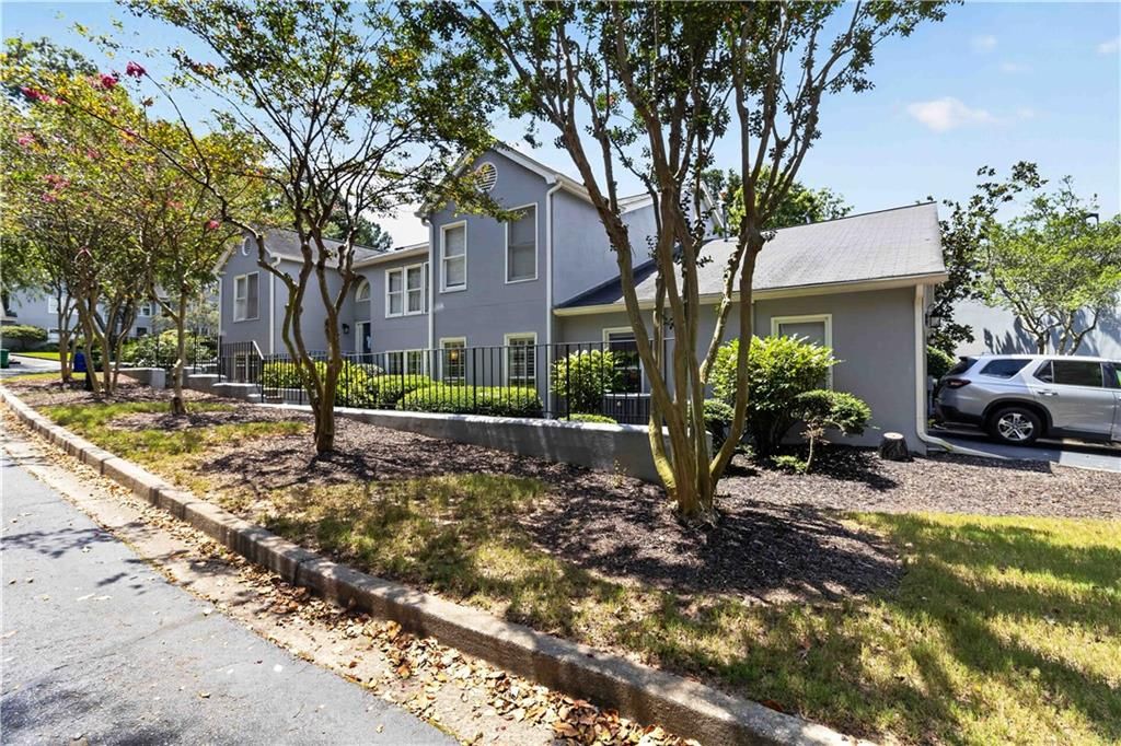 Image 52 of property listing at 3910 Ashford Lake Court NE 3910, Atlanta, GA 30319