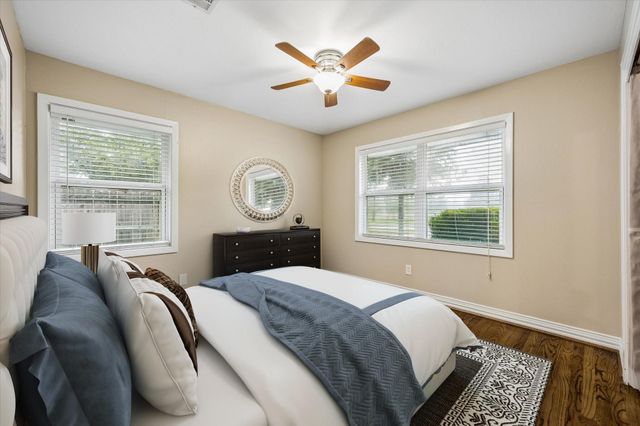 4402 Libbey Lane, Houston, TX 77092