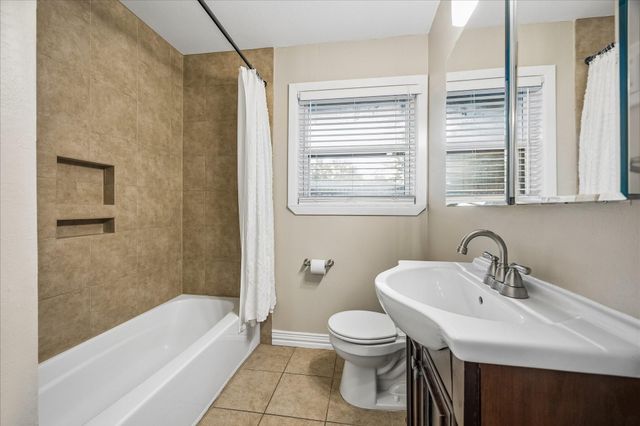 4402 Libbey Lane, Houston, TX 77092