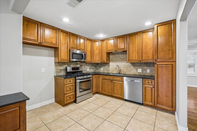 4402 Libbey Lane, Houston, TX 77092