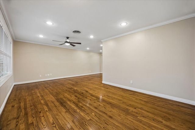 4402 Libbey Lane, Houston, TX 77092