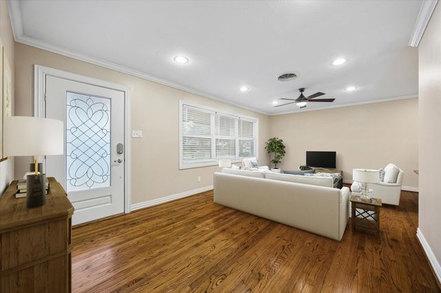 4402 Libbey Lane, Houston, TX 77092