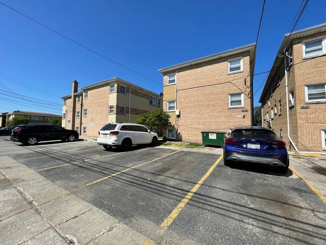 1645 S Harlem Avenue 1E, Berwyn, IL 60402