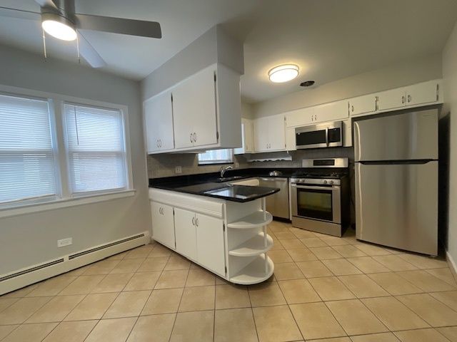 1645 S Harlem Avenue 1E, Berwyn, IL 60402