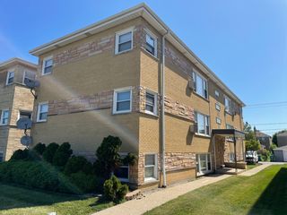 1645 S Harlem Avenue 1E, Berwyn, IL 60402