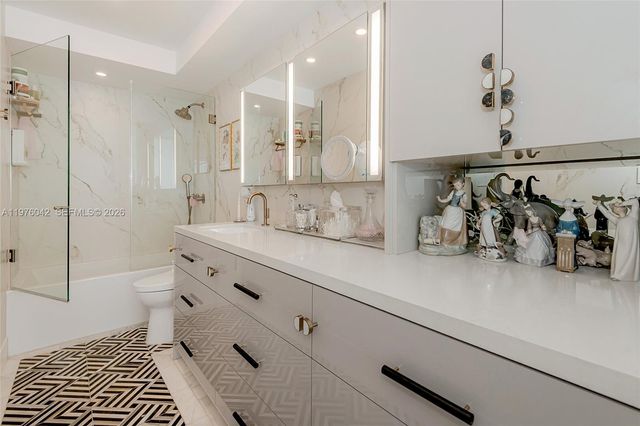 1000 West Ave 825, Miami Beach, FL 33139