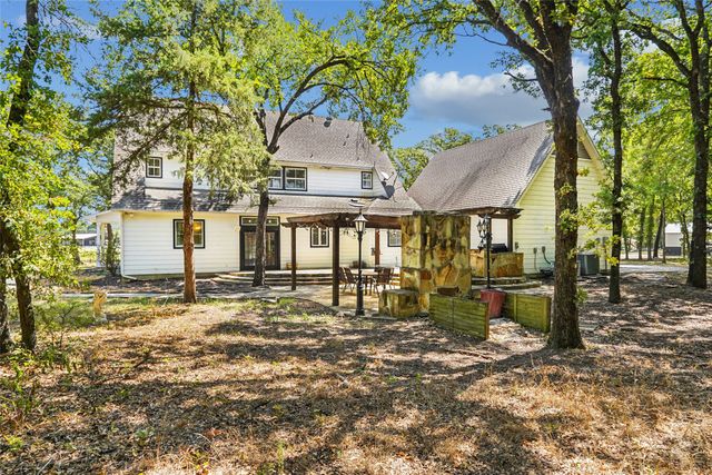 6586 Lone Star Lane, Aubrey, TX 76227