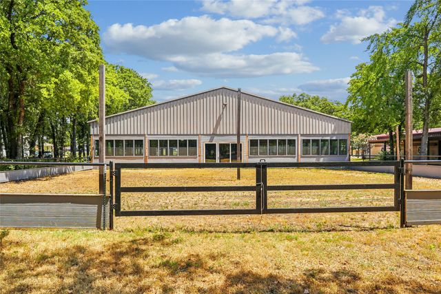 6586 Lone Star Lane, Aubrey, TX 76227
