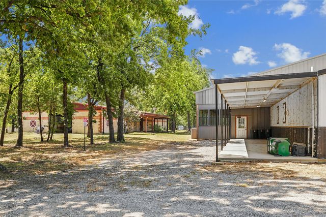 6586 Lone Star Lane, Aubrey, TX 76227
