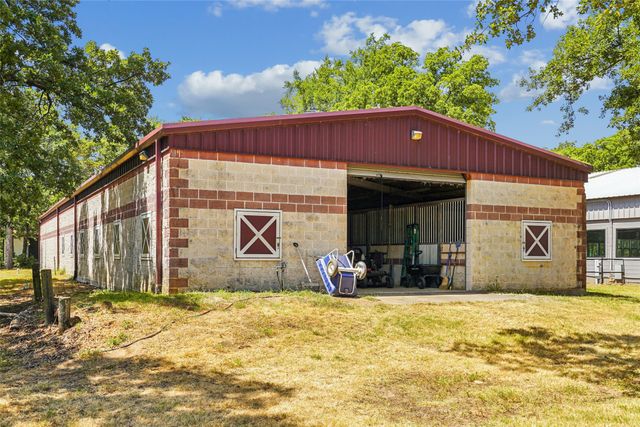 6586 Lone Star Lane, Aubrey, TX 76227