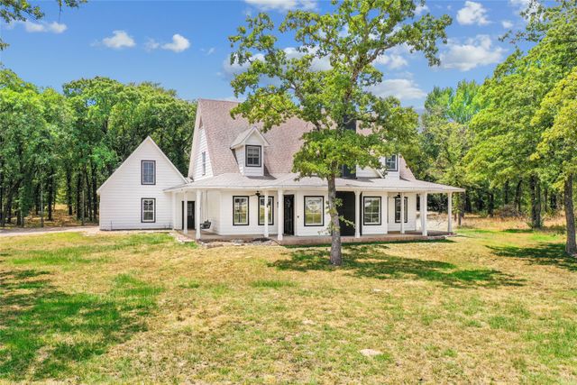 6586 Lone Star Lane, Aubrey, TX 76227