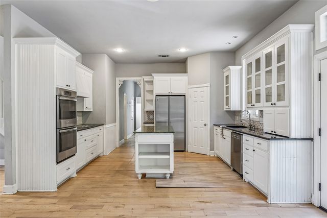 6586 Lone Star Lane, Aubrey, TX 76227