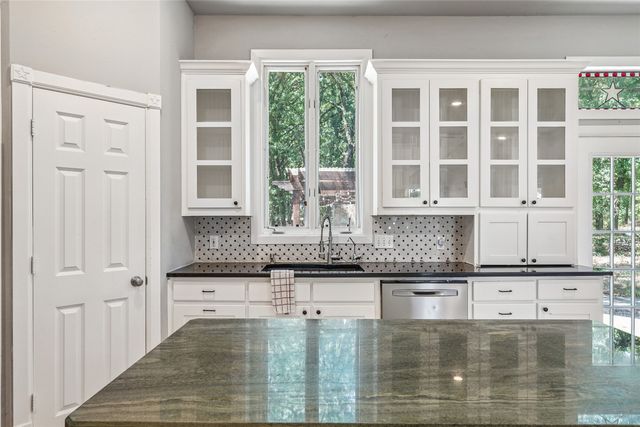 6586 Lone Star Lane, Aubrey, TX 76227