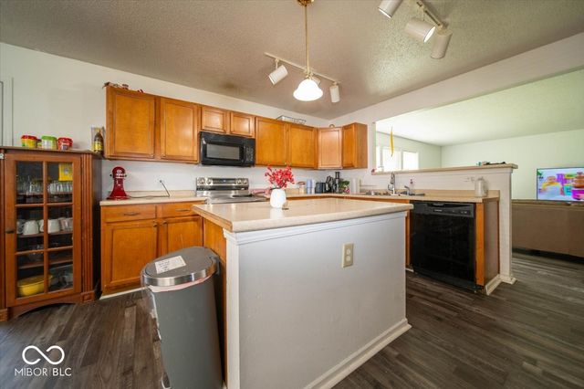 2897 Sentiment Lane, Greenwood, IN 46143