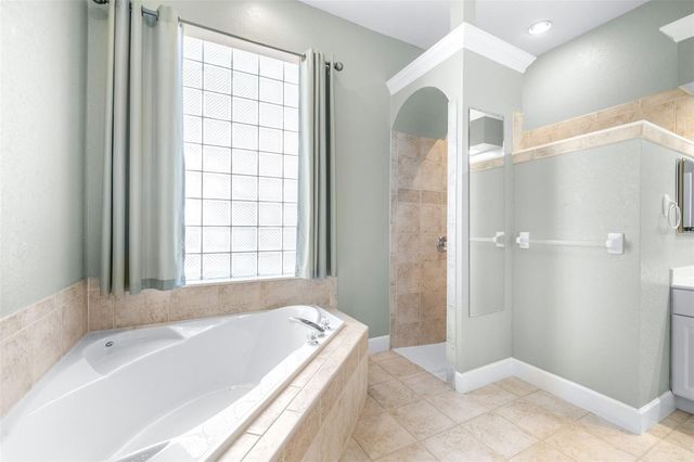 2636 HUNTINGTON HILLS DRIVE, Lakeland, FL 33810