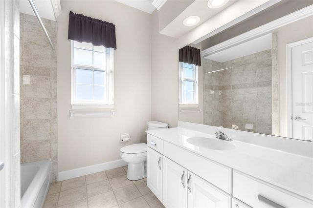 2636 HUNTINGTON HILLS DRIVE, Lakeland, FL 33810