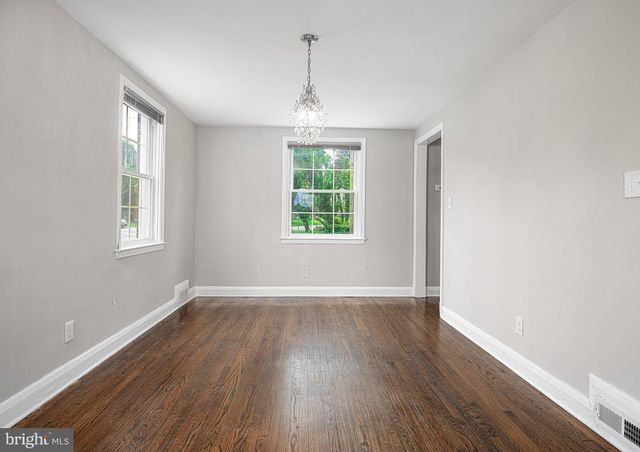 703 HOWARD RD, Pikesville, MD 21208