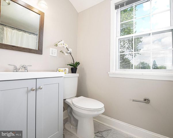 703 HOWARD RD, Pikesville, MD 21208