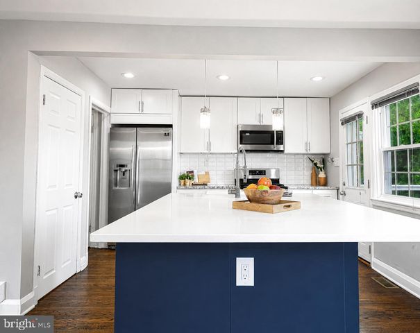 703 HOWARD RD, Pikesville, MD 21208