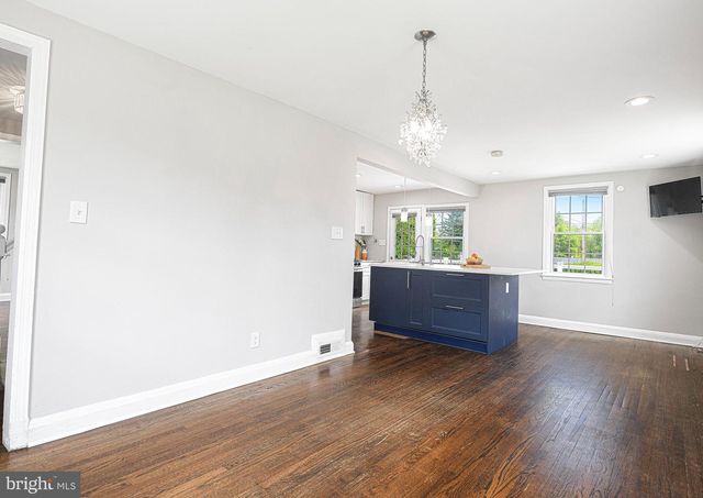 703 HOWARD RD, Pikesville, MD 21208