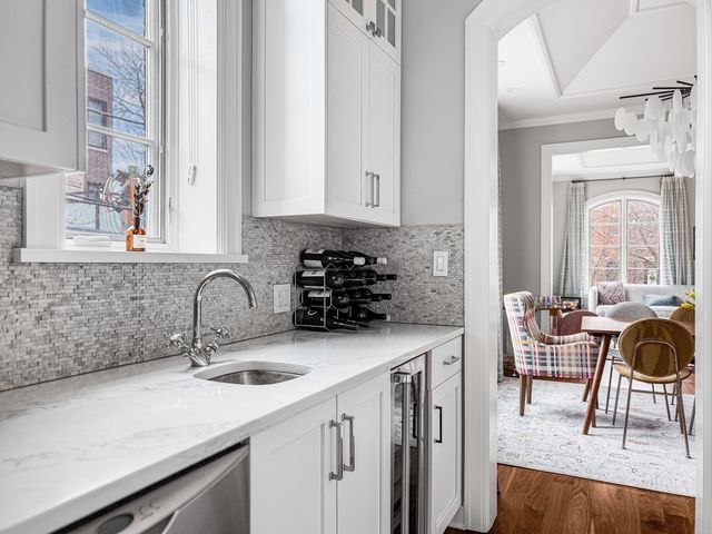 2615 N Paulina Street, Chicago, IL 60614