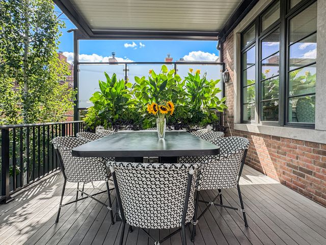 2615 N Paulina Street, Chicago, IL 60614