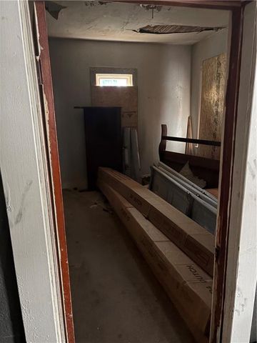 3010 S 19th Street, St Joseph, MO 64503