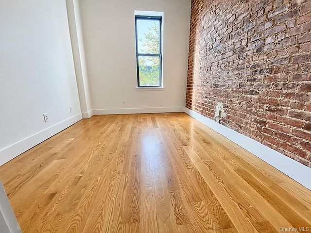 28-56 47th Street 3F, Astoria, NY 11103
