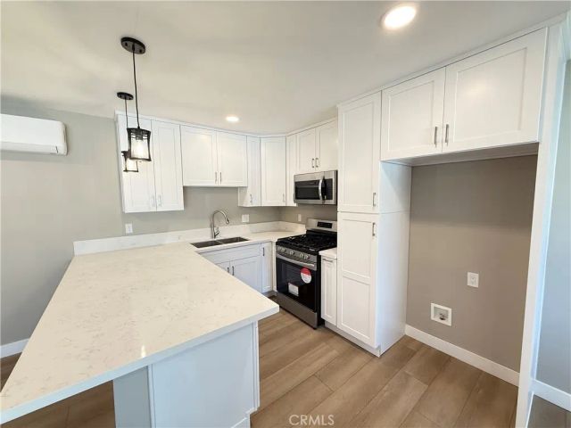 919 E Acacia Avenue L, Glendale, CA 91205
